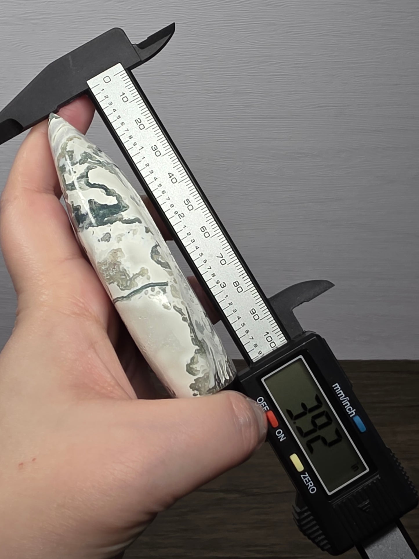 Moss Agate Teardrop/Flame Point