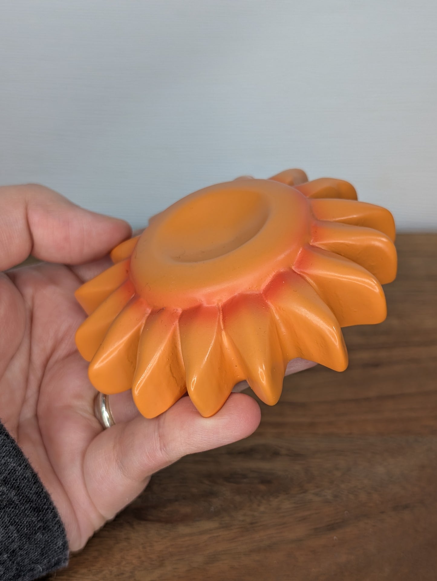 Sunflower Sphere Stand (Z09)