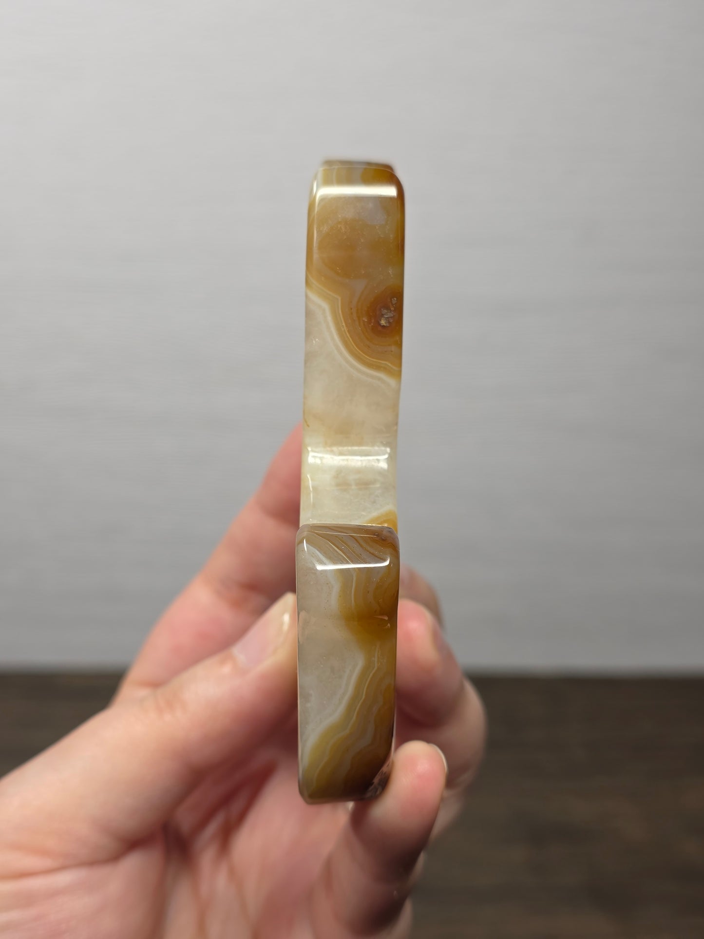 Drury Agate Cat Silhouette Carving