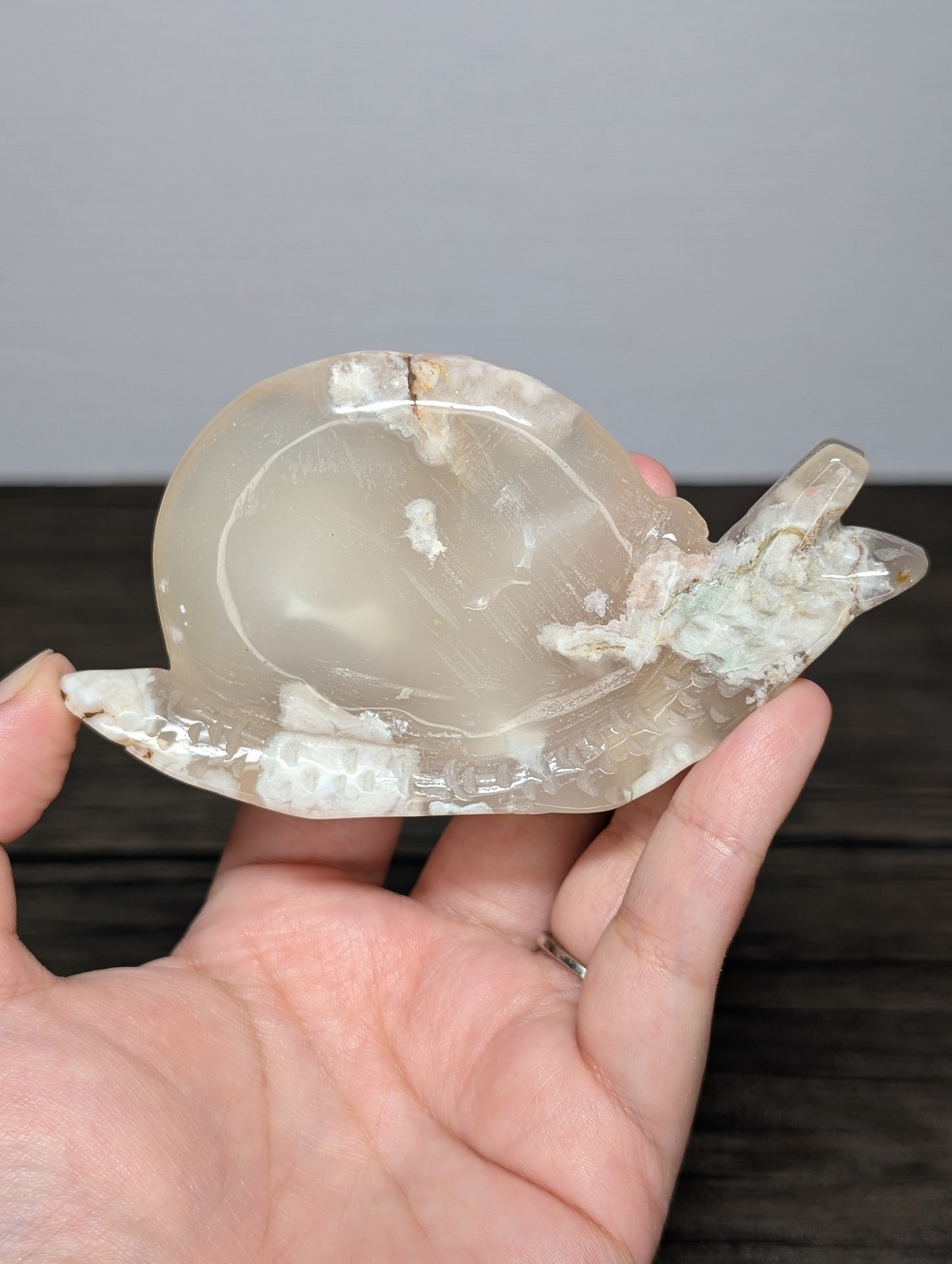 Flower Agate Snail Carving