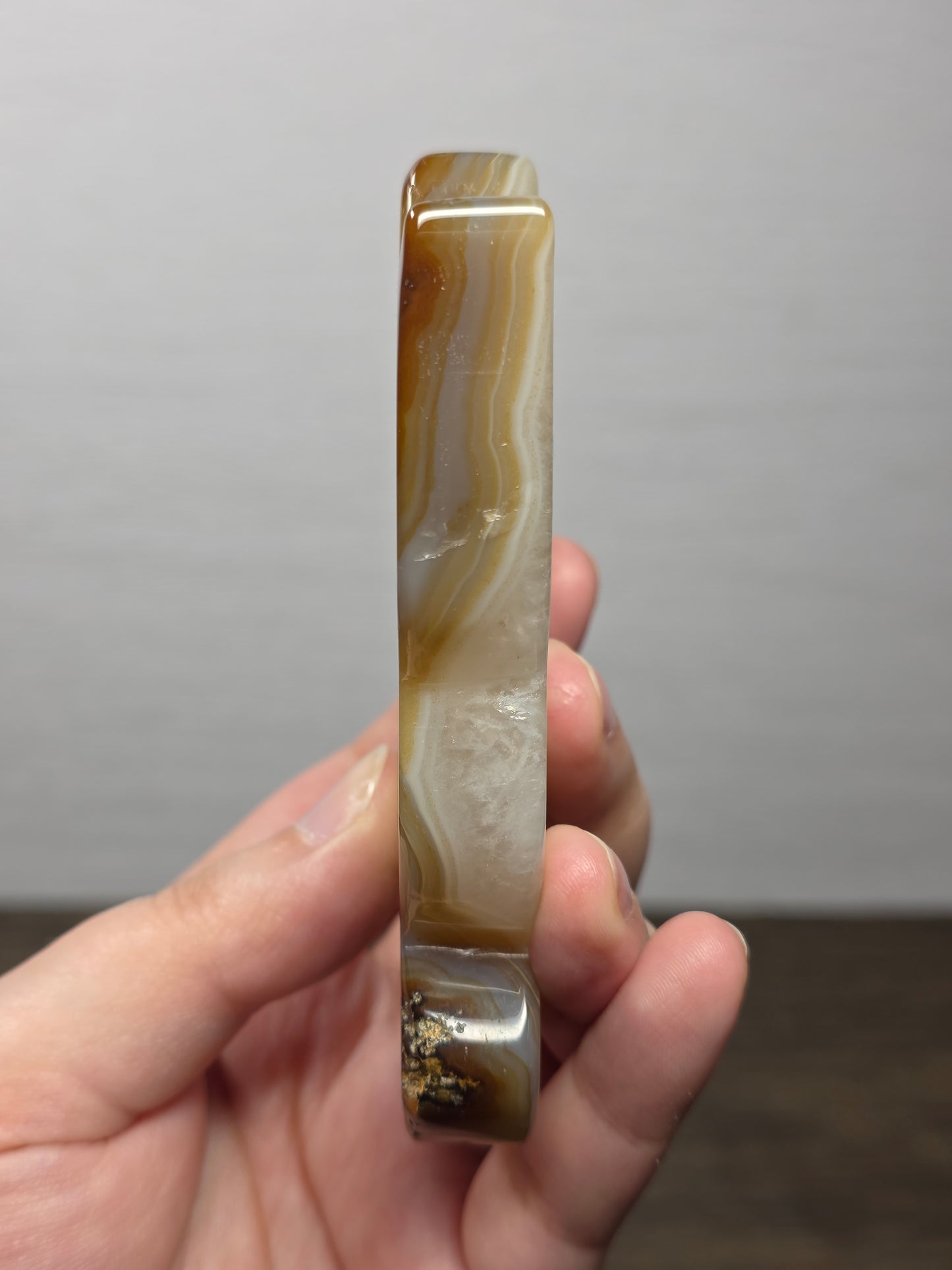 Drury Agate Cat Silhouette Carving