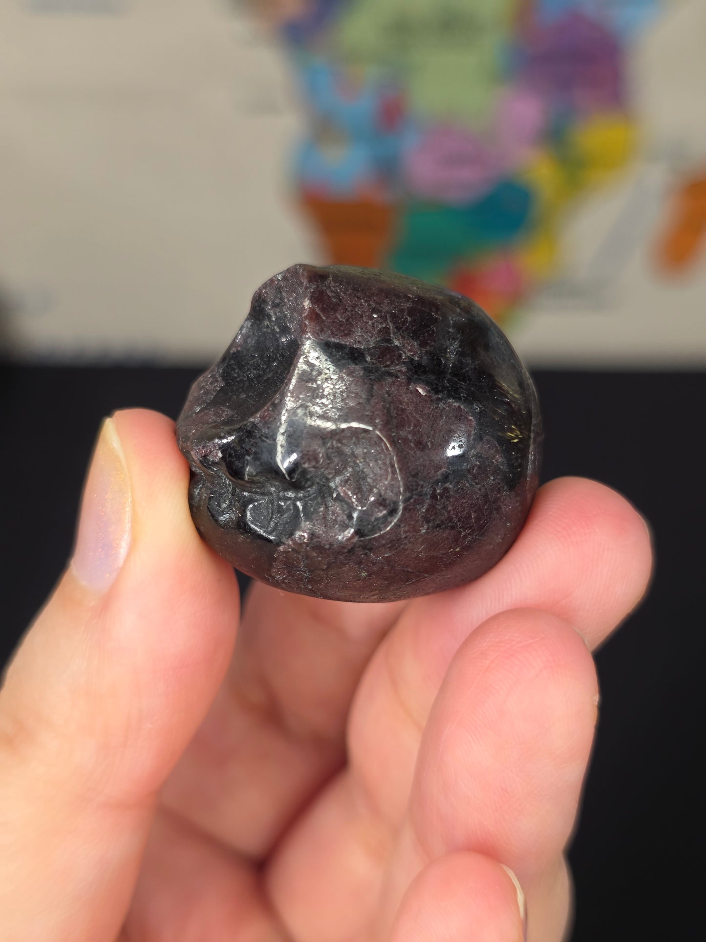 Garnet x Arfvedsonite Jack Carving