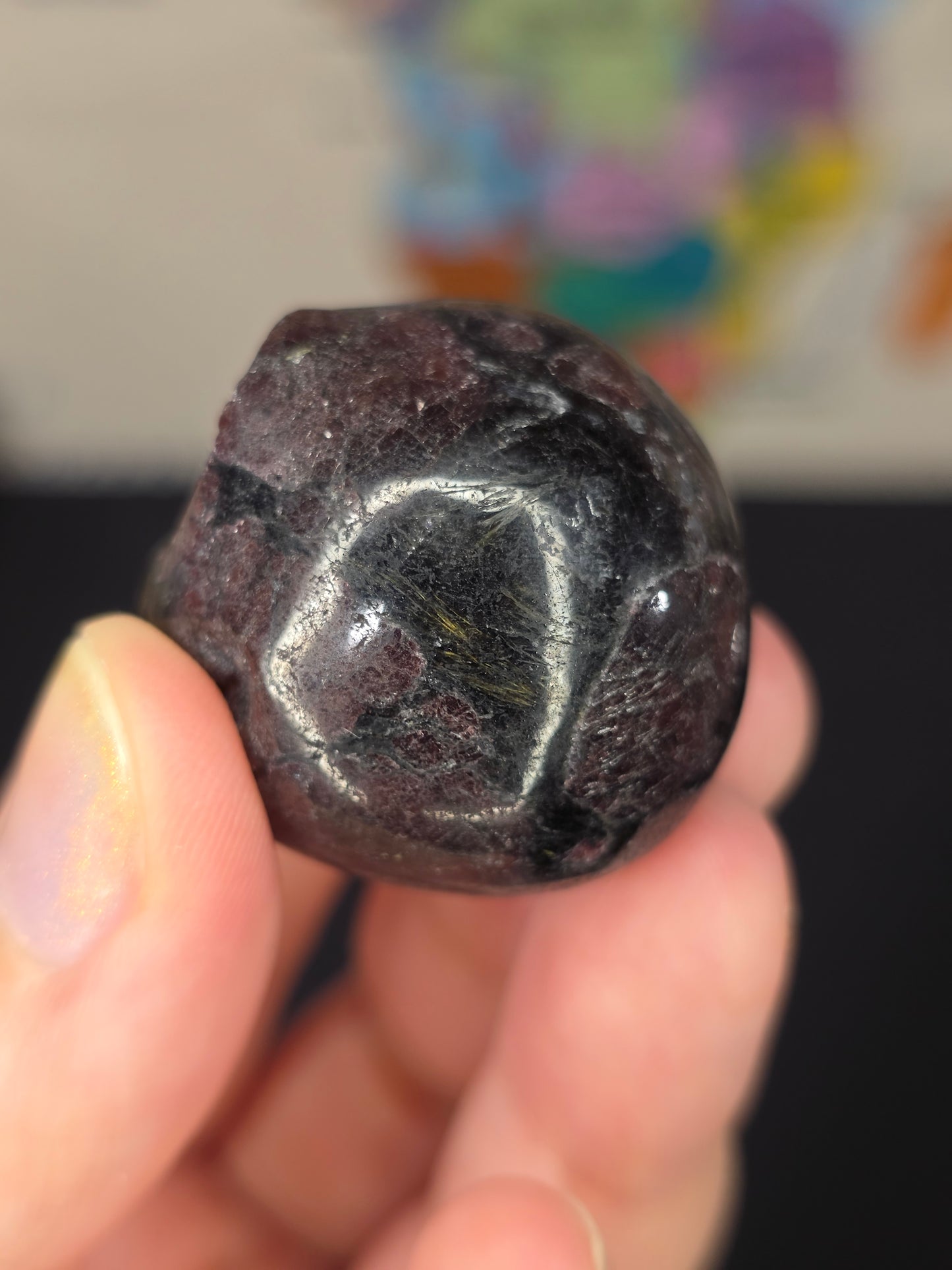 Garnet x Arfvedsonite Jack Carving