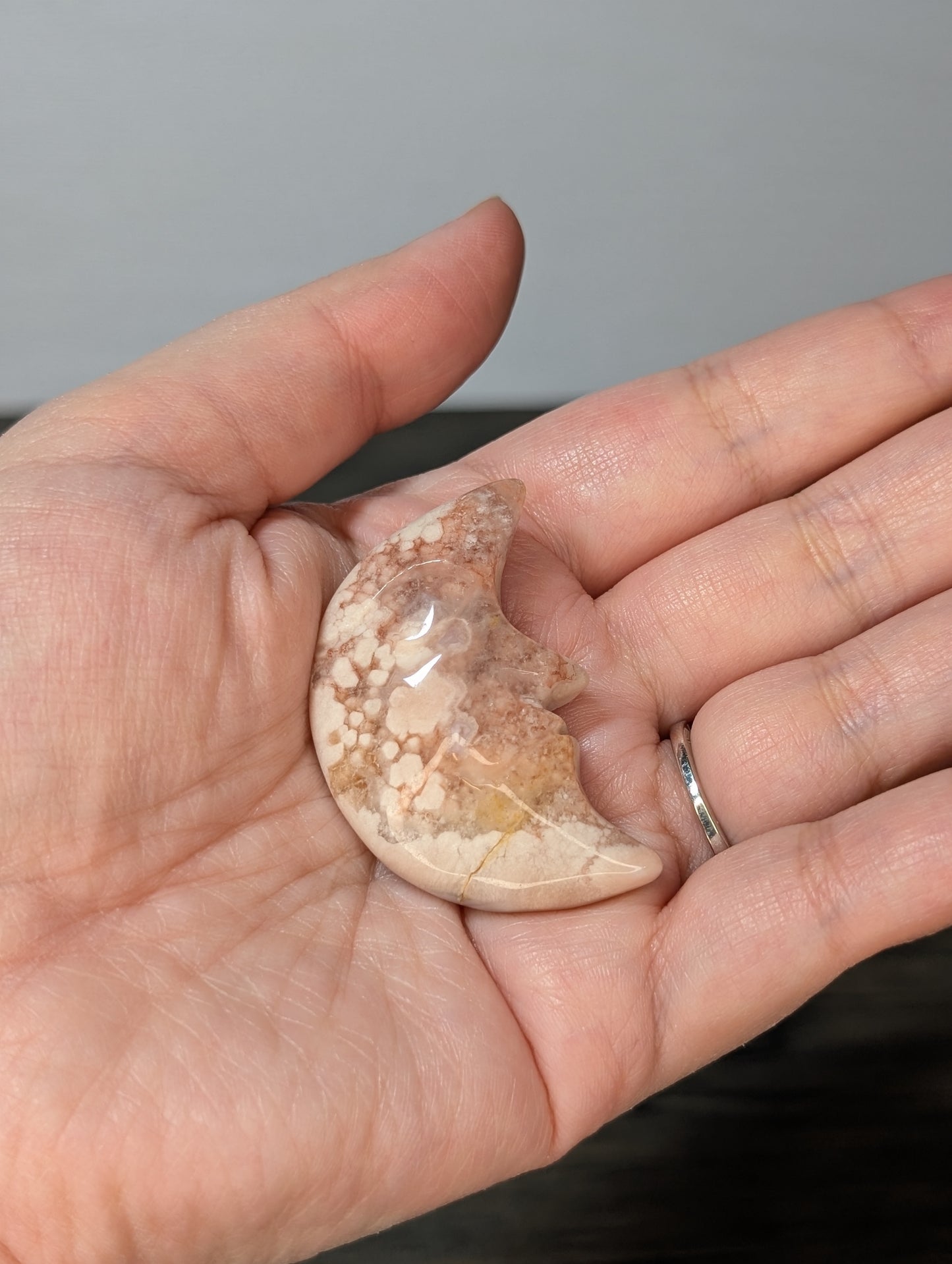 Flower Agate Moon Carving