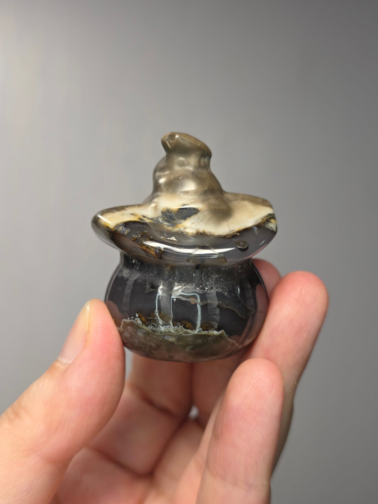 Volcano Agate Pumpkin w/ Hat Carving