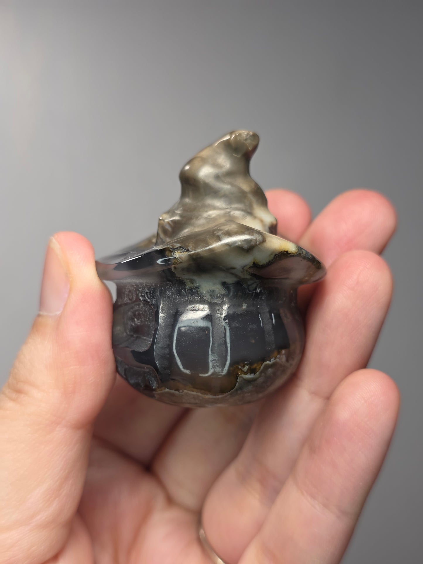 Volcano Agate Pumpkin w/ Hat Carving