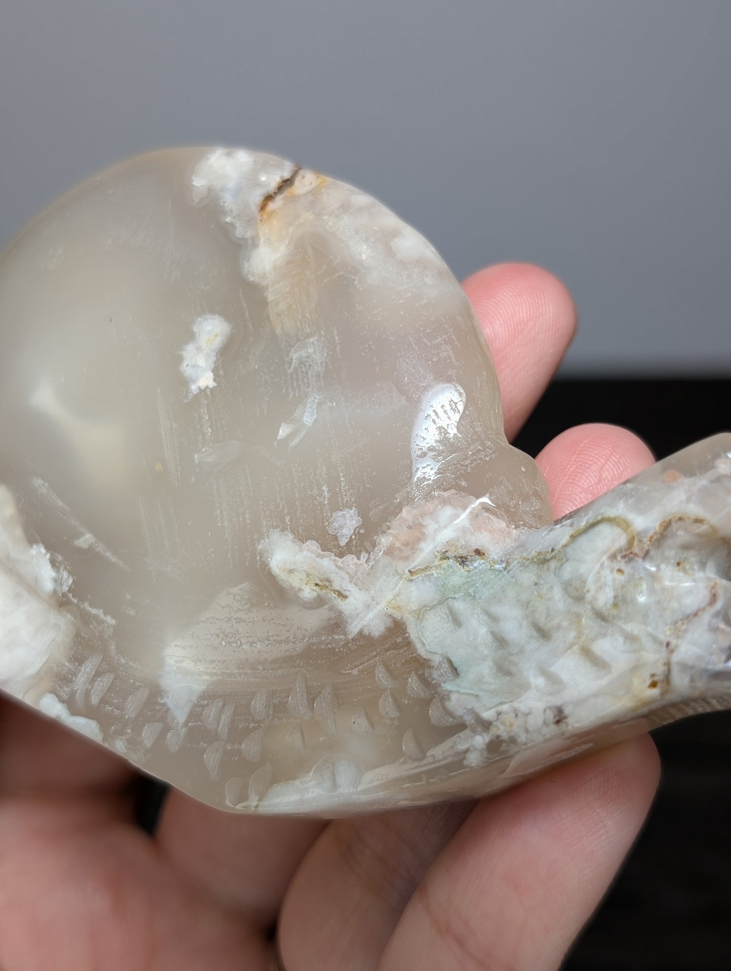 Flower Agate Snail Carving